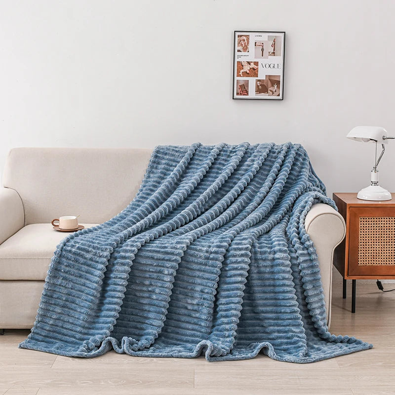 Ultra-Soft Plush Flannel Blanket – Warm Throw for Home, Sofa & Camping