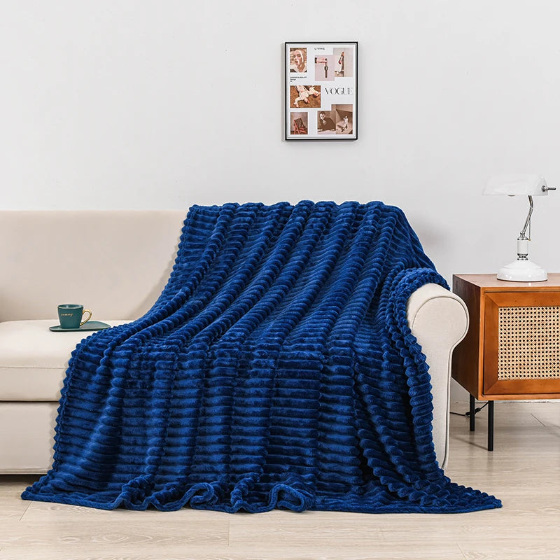Ultra-Soft Plush Flannel Blanket – Warm Throw for Home, Sofa & Camping