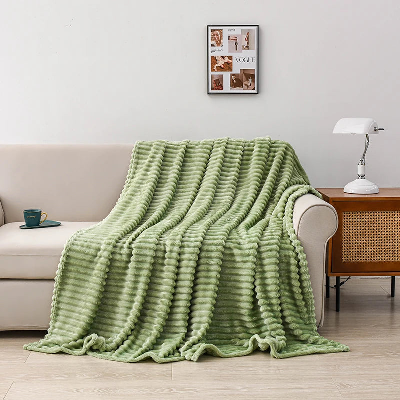 Ultra-Soft Plush Flannel Blanket – Warm Throw for Home, Sofa & Camping